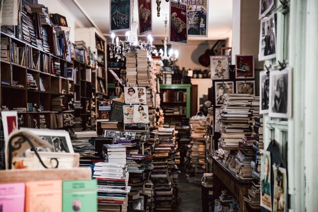 Buchhändler erkunden Madrid