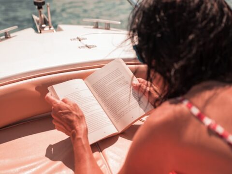 Maryam Kishawarz: Neue Stimme für afghanische Frauen im Elsbeth-Wolffheim-Stipendium** Maryam Kishawarz: Neue Stimme für afghanische Frauen im Elsbeth-Wolffheim-Stipendium**