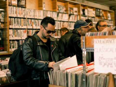 Welche Buchbesprechung überzeugt Leser wirklich – Subjektivität oder Objektivität?